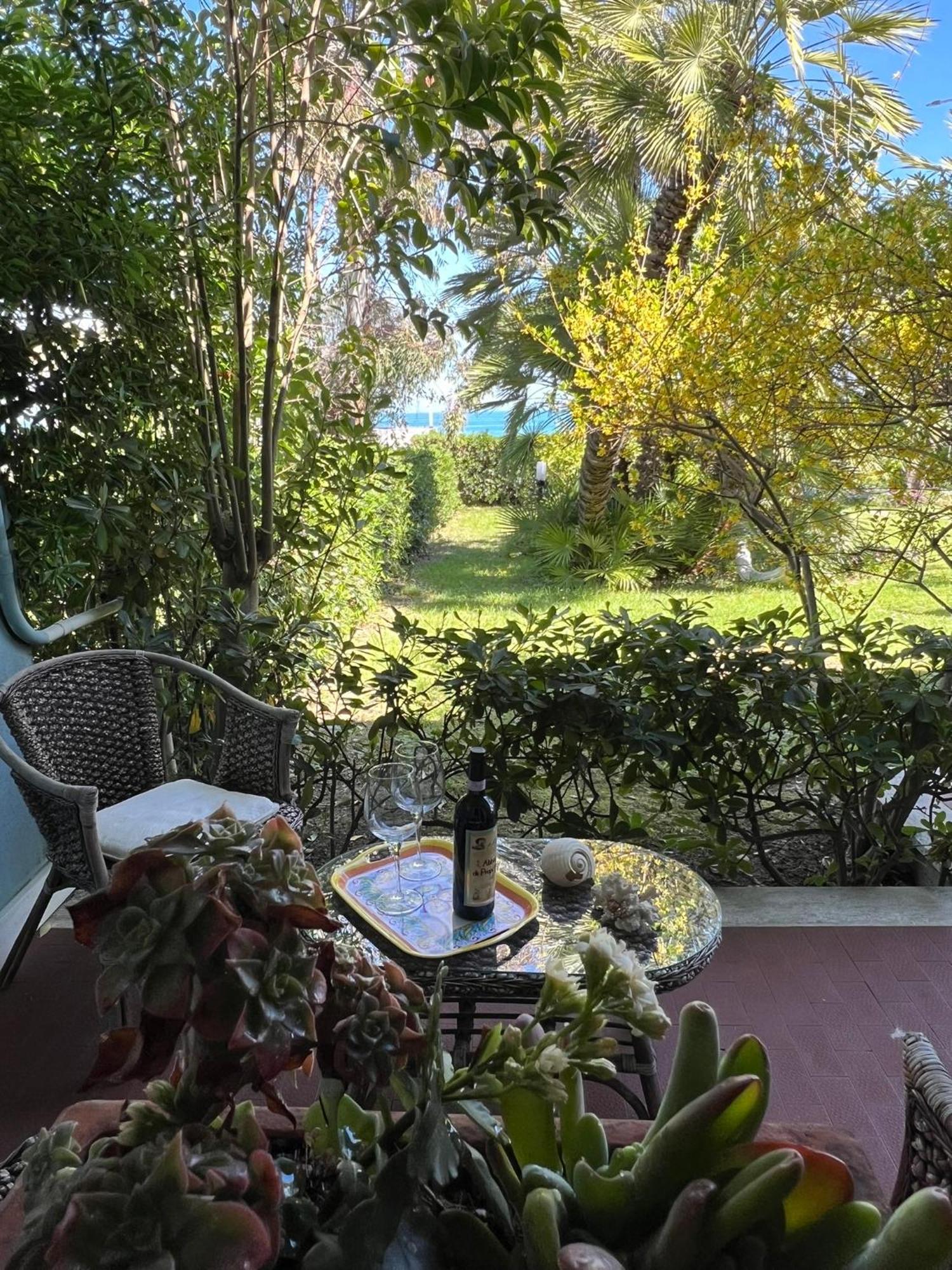 B&B I Versi Del Mare Roseto Degli Abruzzi Dış mekan fotoğraf